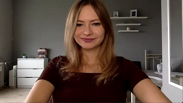 Snapshot of MillieShow chatting on 12, 10, 2025 MillieShow online show from 12, 10, 2025