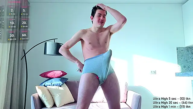 Snapshot of Danny__Magic chatting on 14, 2, 2026 Danny Magic online show from 14, 2, 2026