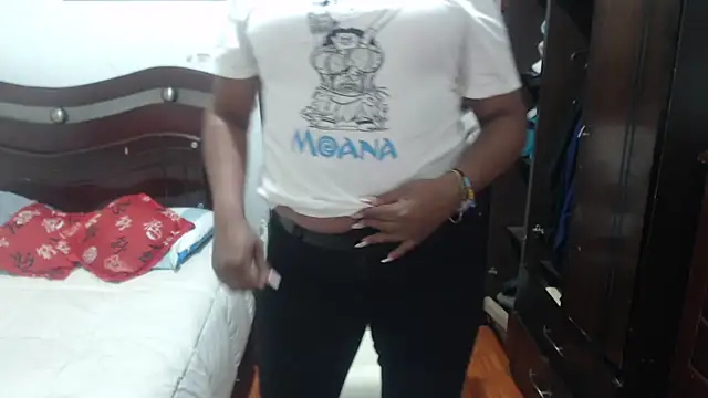 Tu-Reina online show from 7, 1, 2026