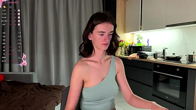 TwinTemptations online show from 21, 9, 2025