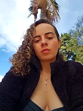 Snapshot of Sairy_ chatting on 19, 10, 2025 Sairy online show from 19, 10, 2025