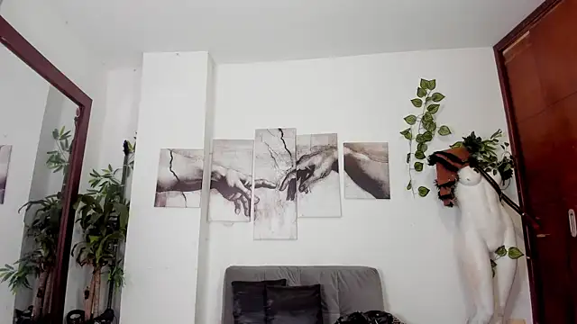 Snapshot of Giotrashy chatting on 18, 10, 2025 Giotrashy online show from 18, 10, 2025