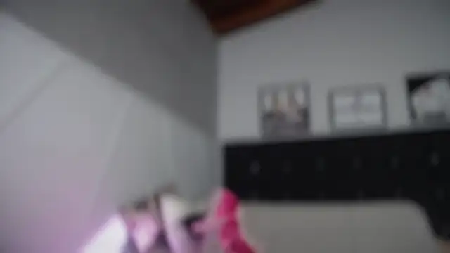 Taylor dolll online show from 7, 11, 2025