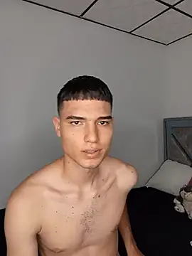 Snapshot of Saul_yei chatting on 3, 11, 2025 Saul yei online show from 3, 11, 2025