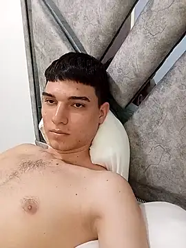 Snapshot of Saul_yei chatting on 5, 12, 2025 Saul yei online show from 5, 12, 2025