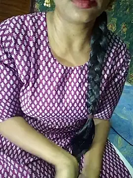 Snapshot of Shalini_telugu09 chatting on 22, 10, 2025 Shalini telugu09 online show from 22, 10, 2025