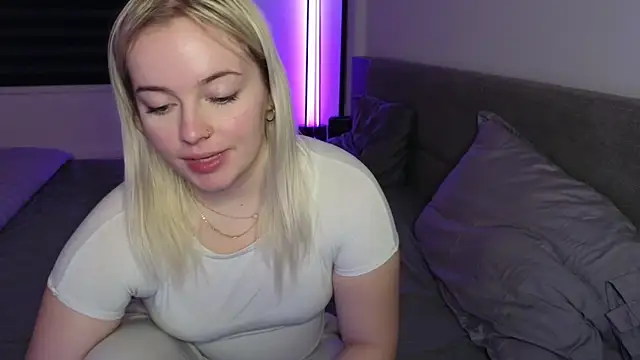 margot robbie7 online show from 17, 11, 2025