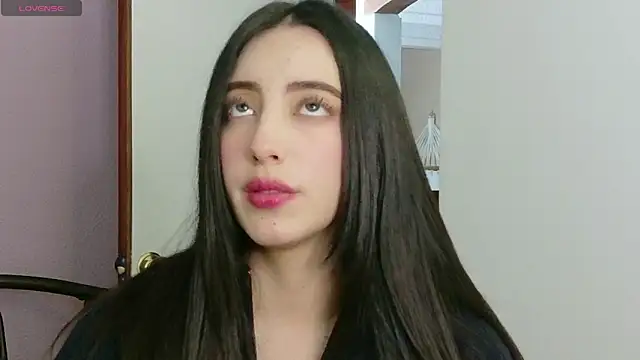 Snapshot of Rebbecawhite_meow chatting on 12, 3, 2026 Rebbecawhite meow online show from 12, 3, 2026