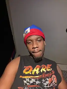 Snapshot of Sir-Tucker chatting on 15, 9, 2025 Sir-Tucker online show from 15, 9, 2025