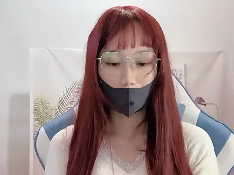 Snapshot of yen1212 chatting on 19, 11, 2025 yen1212 online show from 19, 11, 2025