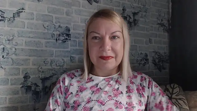 Snapshot of Lillia_Ray chatting on 24, 10, 2025 Lillia Ray online show from 24, 10, 2025