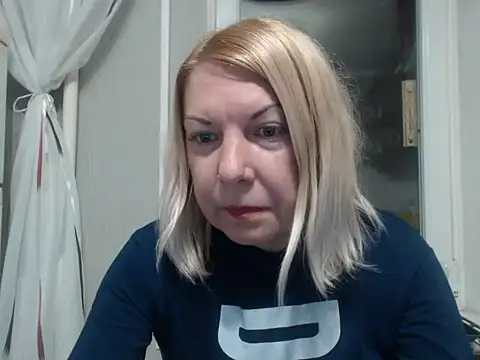 Snapshot of Lillia_Ray chatting on 9, 11, 2025 Lillia Ray online show from 9, 11, 2025