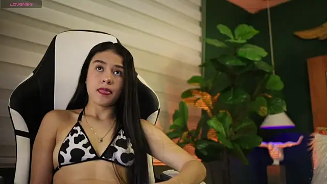 Danaa Rouse online show from 21, 10, 2025