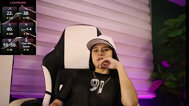 Danaa Rouse online show from 13, 11, 2025