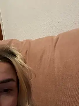 DarkVelvet online show from 16, 3, 2025