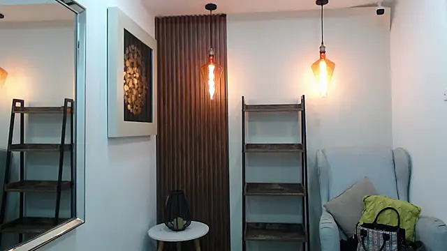 Coral Lise online show from 18, 11, 2025