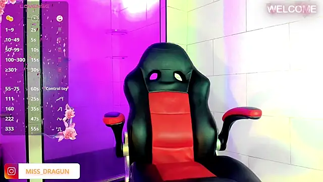 Dayana Dias online show from 15, 10, 2025