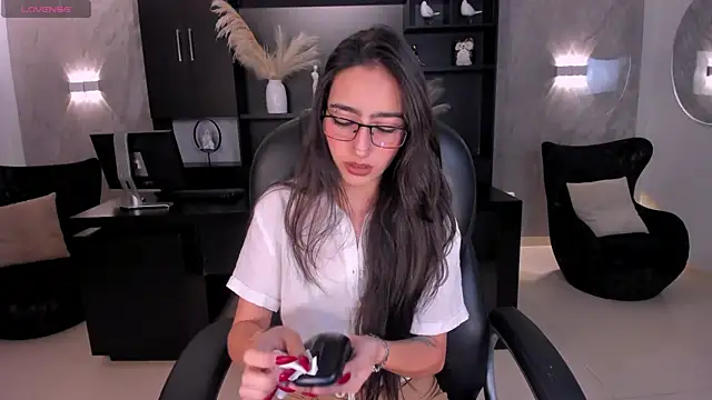 LarisaSmirnov online show from 12, 1, 2026