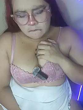 Snapshot of Trilyn25 chatting on 2, 12, 2025 Trilyn25 online show from 2, 12, 2025