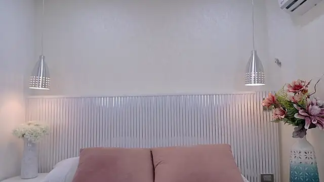 katia moregb online show from 10, 9, 2025