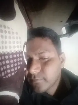 Snapshot of vikesh05 chatting on 2, 3, 2026 vikesh05 online show from 2, 3, 2026