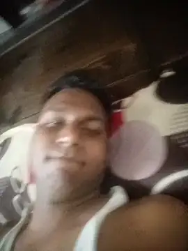 Snapshot of vikesh05 chatting on 5, 3, 2026 vikesh05 online show from 5, 3, 2026