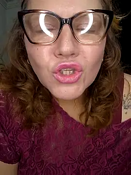 veludolunar online show from 28, 10, 2025