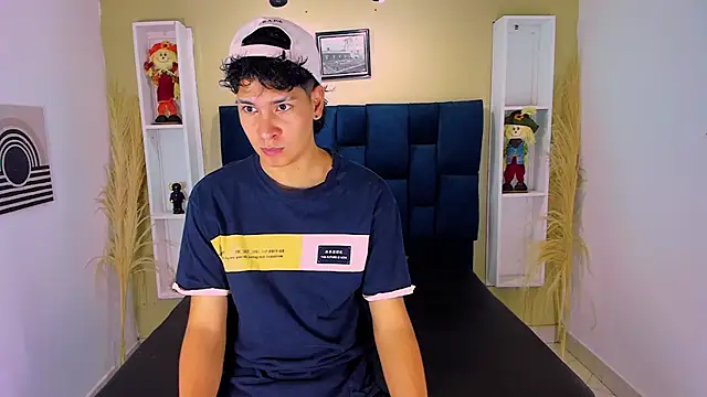 Snapshot of Jhojan_twink chatting on 24, 9, 2025 Jhojan twink online show from 24, 9, 2025