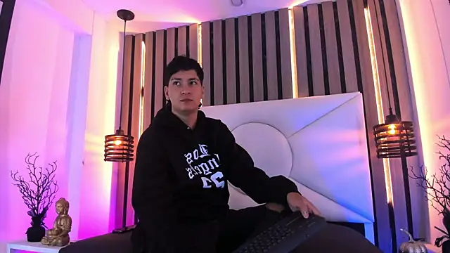 Snapshot of Jhojan_twink chatting on 30, 10, 2025 Jhojan twink online show from 30, 10, 2025