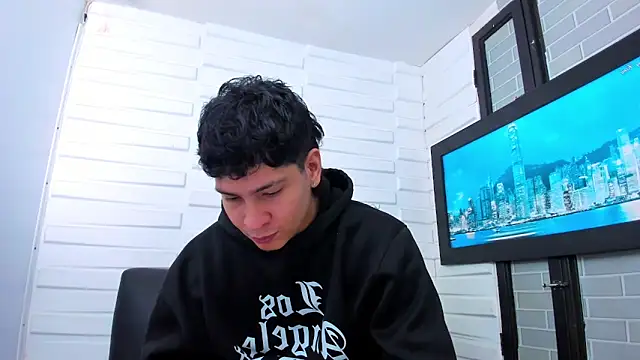 Snapshot of Jhojan_twink chatting on 6, 11, 2025 Jhojan twink online show from 6, 11, 2025