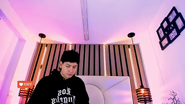 Snapshot of Jhojan_twink chatting on 13, 11, 2025 Jhojan twink online show from 13, 11, 2025