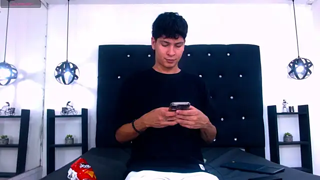 Snapshot of Jhojan_twink chatting on 18, 11, 2025 Jhojan twink online show from 18, 11, 2025