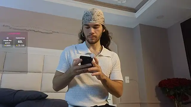 Snapshot of FreyrVik chatting on 17, 10, 2025 FreyrVik online show from 17, 10, 2025