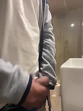 adresalbert342 online show from 17, 3, 2025