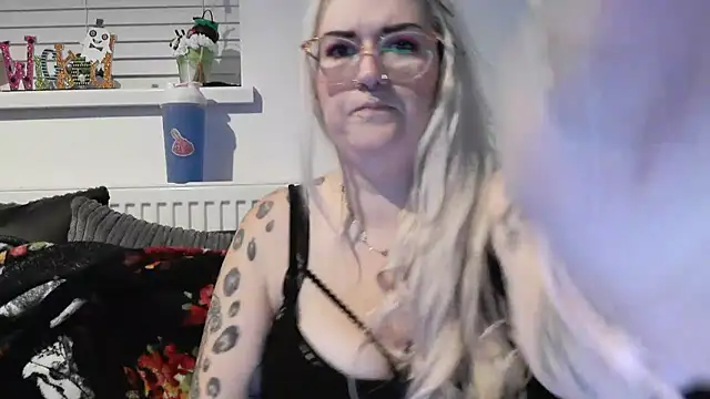 Sizzling Indie36 online show from 14, 10, 2025