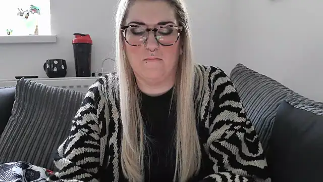 Sizzling Indie36 online show from 18, 11, 2025