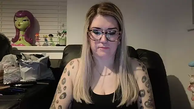 Snapshot of Sizzling_Indie36 chatting on 19, 3, 2026 Sizzling Indie36 online show from 19, 3, 2026