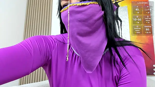 Layla arabelle online show from 15, 3, 2025