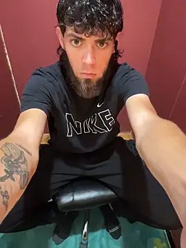 Snapshot of bwcizThrobbing chatting on 28, 10, 2025 bwcizThrobbing online show from 28, 10, 2025