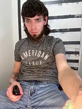 Snapshot of bwcizThrobbing chatting on 18, 3, 2026 bwcizThrobbing online show from 18, 3, 2026