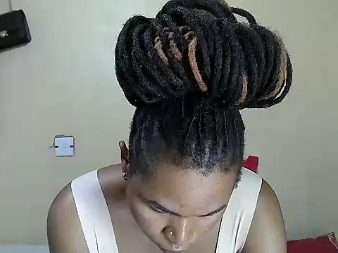 Creamy-Aisha online show from 14, 11, 2025