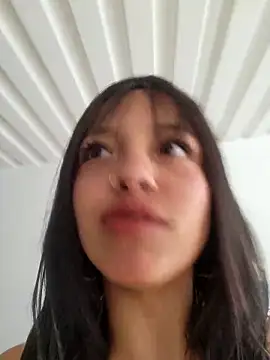 chloe 03  online show from 7, 10, 2025