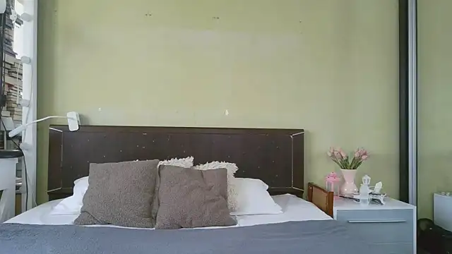 Angelika Ann online show from 2, 3, 2026