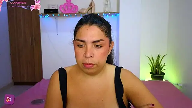 Snapshot of ciacam_ chatting on 10, 11, 2025 ciacam online show from 10, 11, 2025