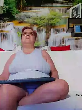 QueenPammy1 online show from 2, 2, 2025