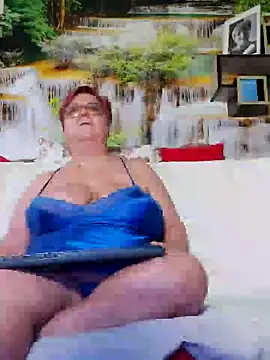 QueenPammy1 online show from 3, 2, 2025