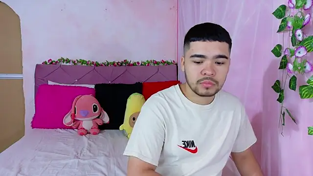  mia and mike  online show from 16, 9, 2025