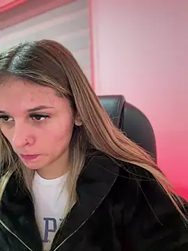 Snapshot of aliisonn__parker26 chatting on 19, 3, 2025 aliisonn parker26 online show from 19, 3, 2025