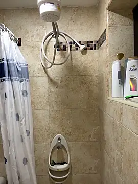 Snapshot of aliisonn__parker26 chatting on 20, 3, 2025 aliisonn parker26 online show from 20, 3, 2025