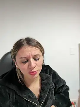 Snapshot of aliisonn__parker26 chatting on 21, 3, 2025 aliisonn parker26 online show from 21, 3, 2025